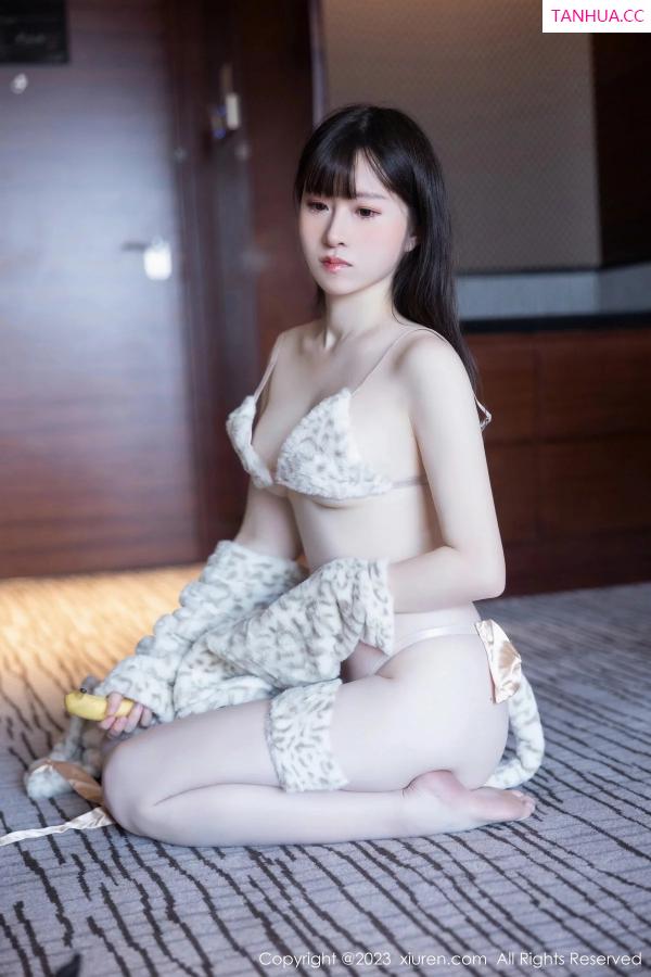   [XiuRen]高清写真图 2023.12.13 No.7803 林悠悠 丰腴美臀第18张图片
